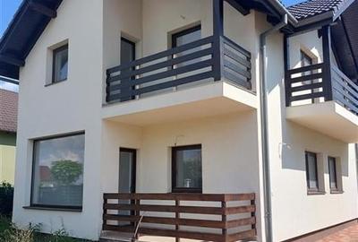 Casă individuală cu 4 camere cu Canalizare în Sânpetru - 2