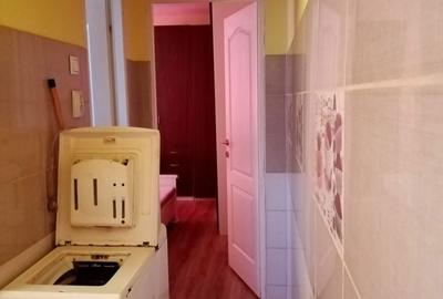Apartament cu 3 camere decomandat în Petros - 3