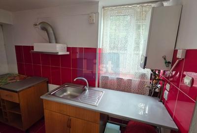 Casă cu 4 camere cu Teren 66.370002746582 Mp în Central - 7