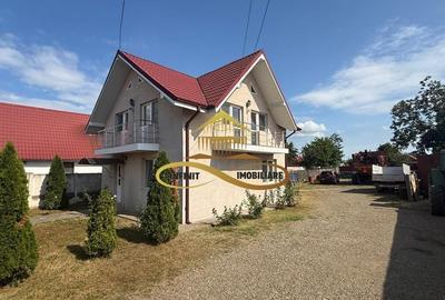 Casa de vanzare in Bacau Saucesti spatioasă cu etaj separat - 24