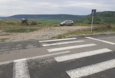 Teren de 3300 mp, în Central - 7