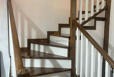 Duplex cu 4 camere cu Canalizare în Central - 11