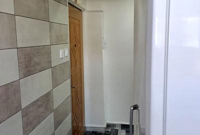Apartament cu 3 camere în Craiovița Nouă - 2