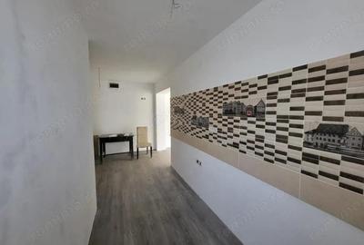 Vanzare apartament 2 camere, situat in Rovinari, strada Florilor - 2