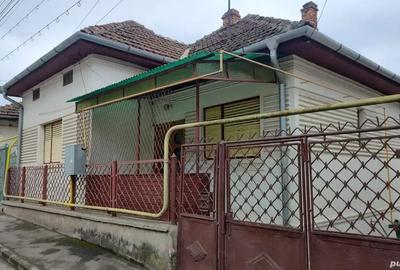 Casă cu 4 camere cu Teren 540 Mp în Hunedoara - 3