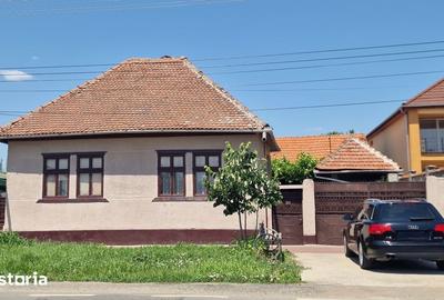 Casă cu 4 camere cu Teren 1439 Mp în Bocsig - 3