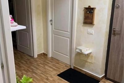 APARTAMENT DE VANZARE, 3 CAM, ET 4/4 - 4