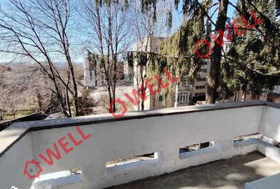 Apartament cu 3 camere semidecomandat în Central - 18