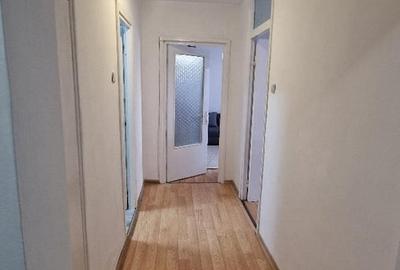 Apartament decomandat, mobilat în Polonă - 13