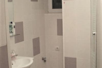 Apartament cu 2 camere decomandat în Olteniței