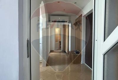 De vanzare apartament 3 camere,  MB 20 Slobozia IL - 6