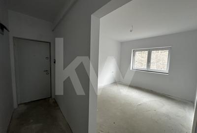Apartament cu 3 camere decomandat în Cristian - 3