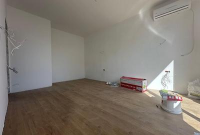 Duplex cu 4 camere cu Canalizare în Prelungirea Ghencea - 8