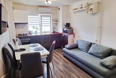 Apartament cu 3 camere semidecomandat în Berceni - 1