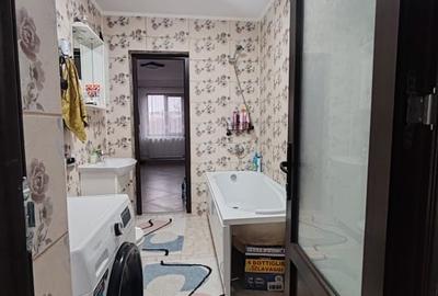 Casă individuală cu 5 camere cu Teren 2400 Mp în Central - 4
