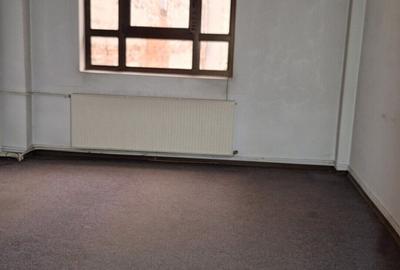 Spațiu comercial, de 814 mp, în Central - 5