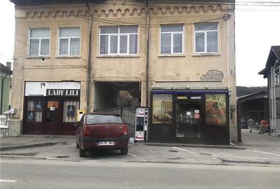 Casă cu 8 camere cu Teren 1046 Mp în Câmpulung Muscel - 3