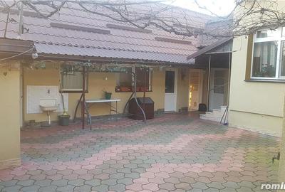 Casă cu 4 camere cu Teren 450 Mp în Lugoj - 1