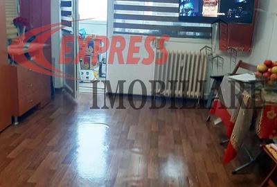 Garsonieră decomandată în Dristor - 3