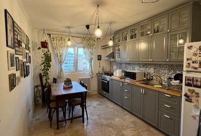Apartament cu 2 camere semidecomandat, mobilat în Rahova