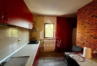 Apartament 3 camere,etaj 3,zona UMT - 9