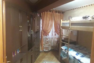 Apartament cu 3 Camere Decomandat in Zamca - 1