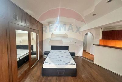 GARSONIERA DE INCHIRIAT-ZONA NORD - 4