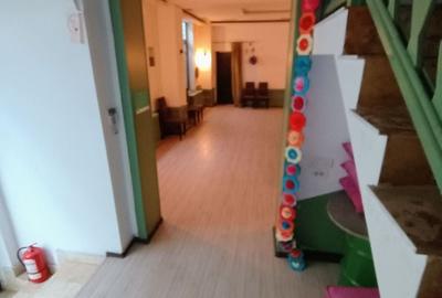 Dacia vila  utilata  pentr restaurant parter etaj curte  terasa 400`mp - 11