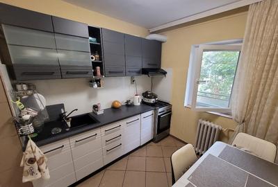 2 camere – metrou Gorjului la 3 minute, bloc P+4, mobilat complet, comision 0% - 9