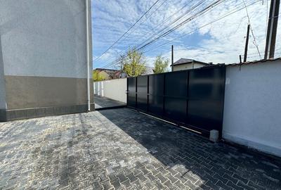 Spațiu comercial, de 62 mp, în Central - 4