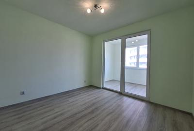 Apartament cu 3 camere, 86 mp, parcare, zona BMW - 8