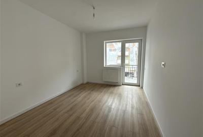 Apartament cu 3 camere decomandat în Tractorul - 10