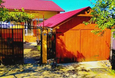 Vand casa in Aiud langa terenul de tenis, in parcul Municipal - 1