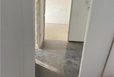Apartament 3 camere , zona Longinescu - Gara , decomandat 70 - 3