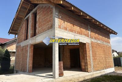 Casă individuală cu 4 camere cu Teren 345 Mp în Ampoi 3 - 5