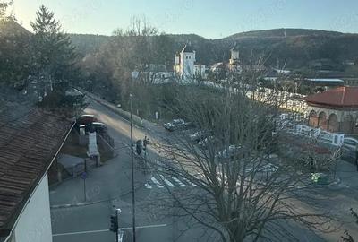 Apartament cu 2 camere decomandat în Cartierul Traian - 4