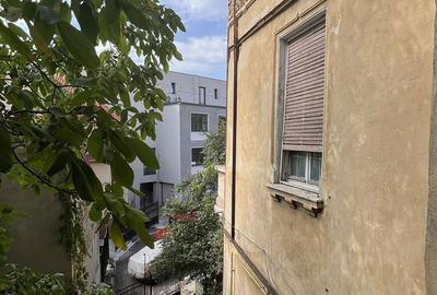 Casă cu 9 camere cu Canalizare în Cișmigiu - 15