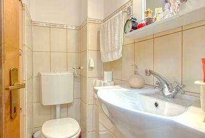 Apartament cu 3 camere decomandat, mobilat în Tractorul - 14