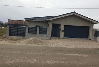 Casă cu 3 camere cu Teren 500 Mp în Aradul Nou - 1