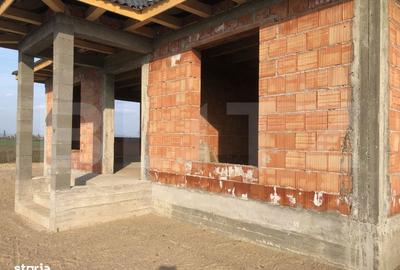 Casă cu 4 camere cu Teren 600 Mp în Botiz - 3