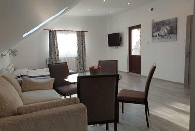 Casă cu 4 camere în Central - 2