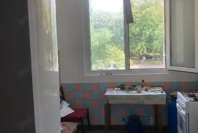 Apartament cu 3 camere semidecomandat în Țiglina 1 - 9