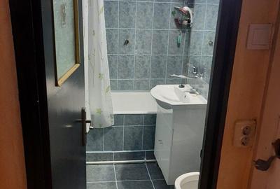 Apartament cu 3 camere decomandat în Eremia - 5