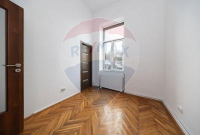 Apartament in casa Centrul Istoric cu potential - 6