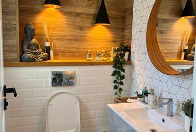 Casa moderna cu panouri fotovoltaice si curte amenajata, Dezmir Casa moderna cu panouri fotovoltaice si curte amenajata, Dezmir - 8