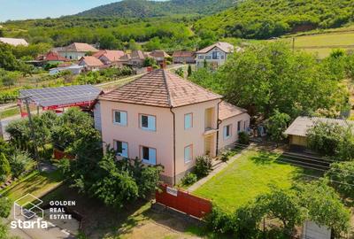 Casă cu 5 camere cu Teren 1878 Mp în Central - 1