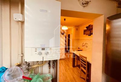 Apartament cu 3 camere decomandat, mobilat în Alfa - 21