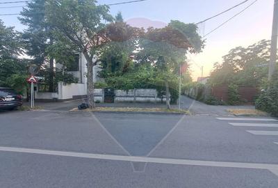 Teren de 847 mp, în Băneasa - 4