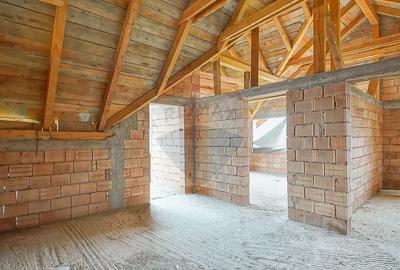 Casă individuală cu 6 camere cu Teren 500 Mp în Feldioara - 35