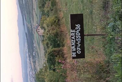 Teren de 426 mp, în Periferie
